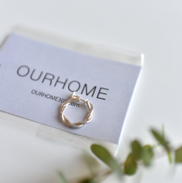 片耳】ツイストフープのSilver925ピアス・イヤリング – OURHOME