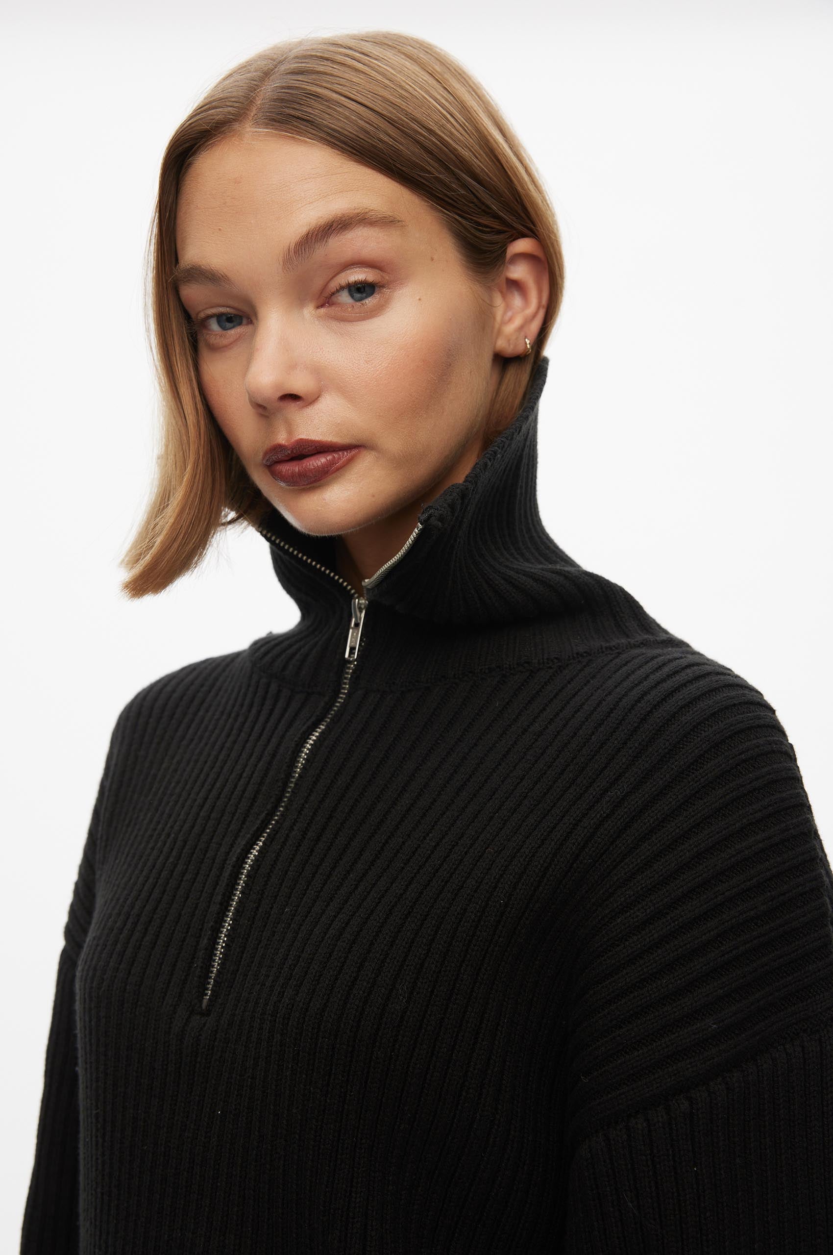 Frost Half Zip Knit – oval square