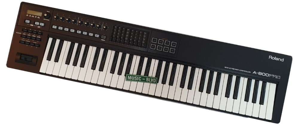 Roland A-800PRO 61-Key MIDI Keyboard Controller - Music Boulevard