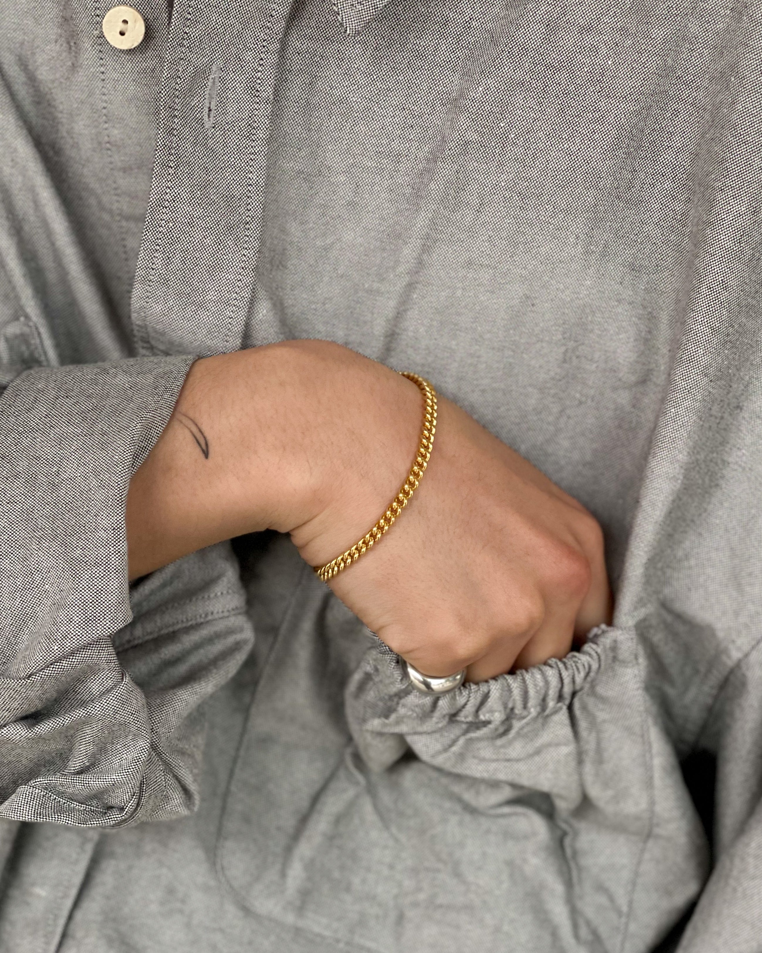 TOM WOOD】ROUNDED CURB BRACELET THIN GOLD