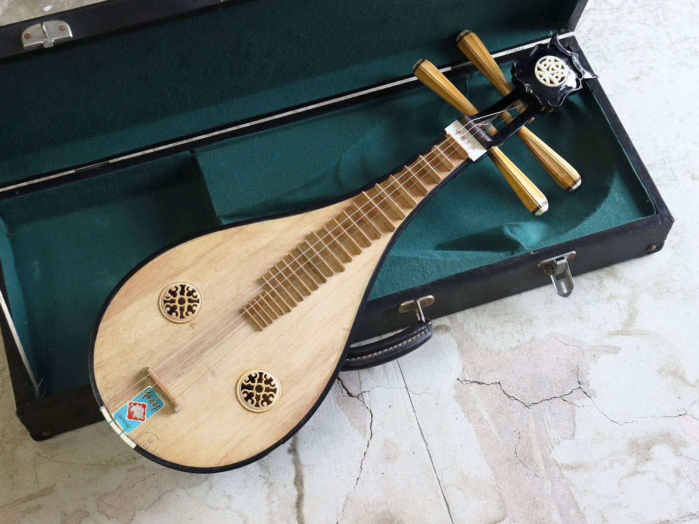 中古】中国楽器 柳琴 琵琶 リウチン リュート 4弦 Liuqin - 神奈川県