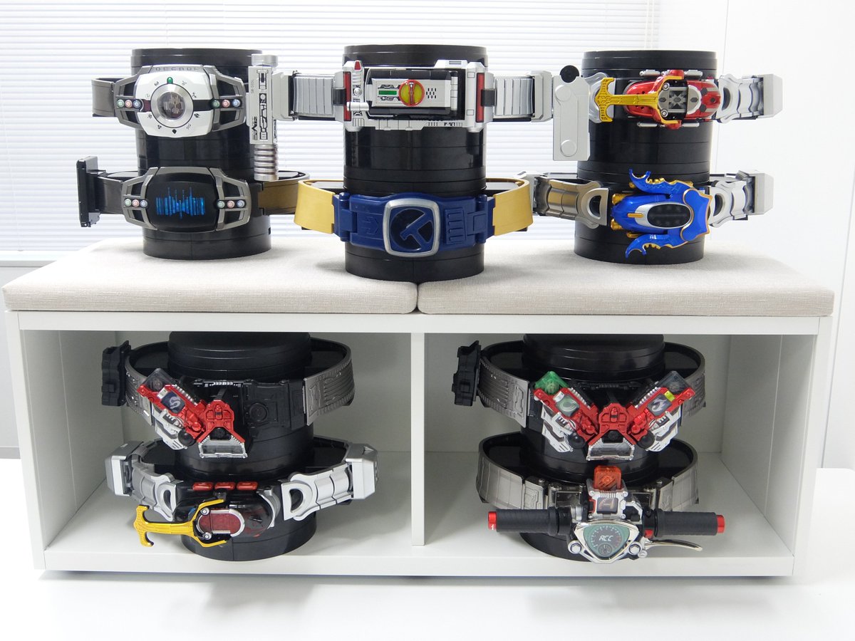 本日1月17日まで！】ベルト玩具を巻いて飾れる「ディスプレイ台座」が1