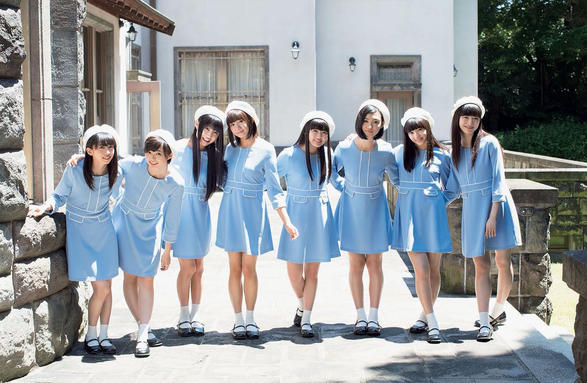 私立恵比寿中学の初となるカレンダーがついに発売！ 8人の色んな表情