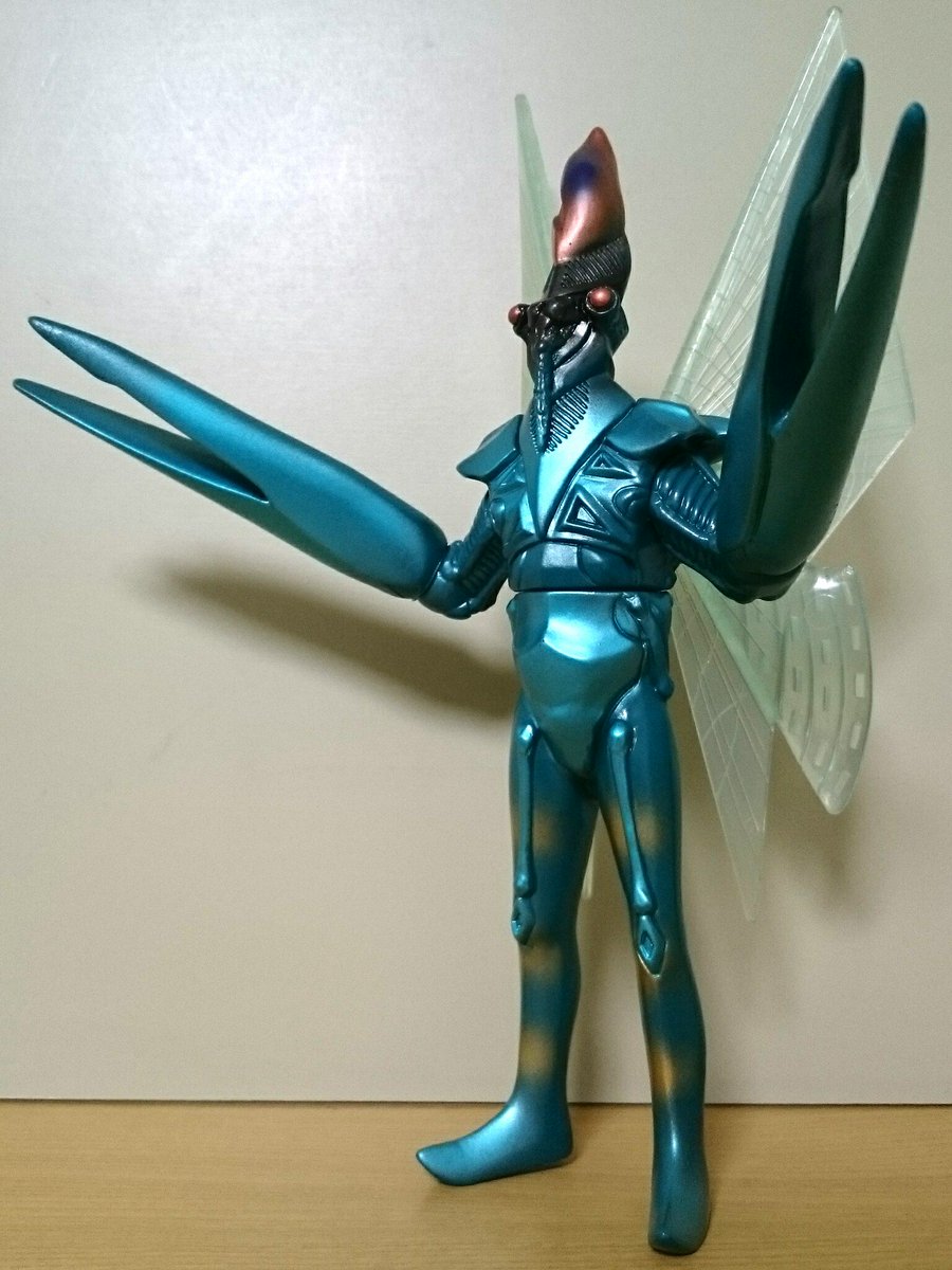 やってしまった。旅先でウルトラマンパワードのサイコバルタン星人