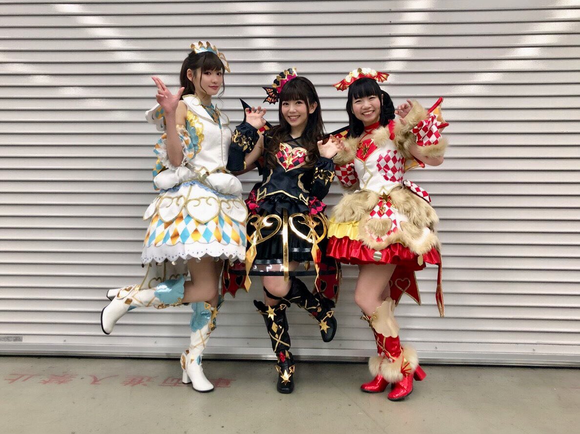 ガァルマゲドンは最高の絆チームガァル！ ステージ出る直前に、舞台袖