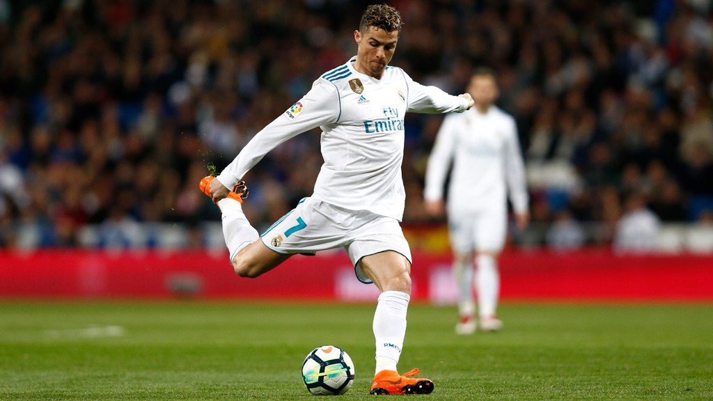 🔝🌍 #クリスティアーノ・ロナウド が11試合で18ゴールを記録し、2018