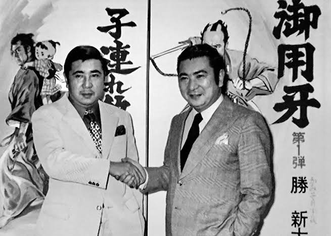 勝新太郎と若山富三郎のサイン（帝国ホテルのコースター） 勝新太郎と