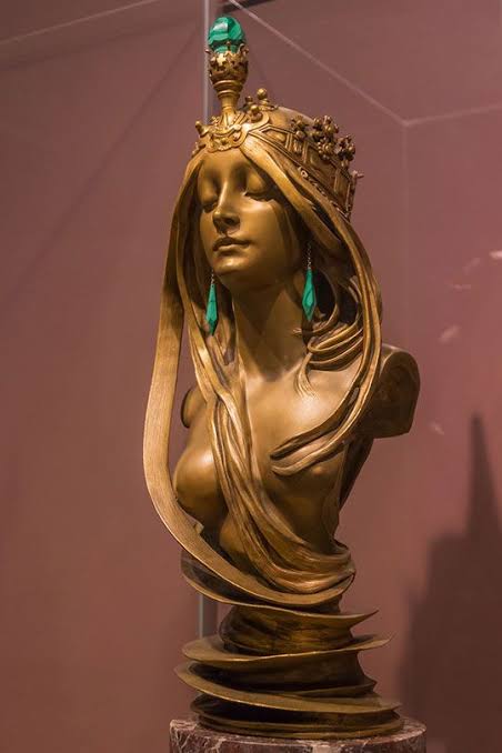 ミュシャ制作のブロンズ像「ラナチュール」は世界で5体しか確認され