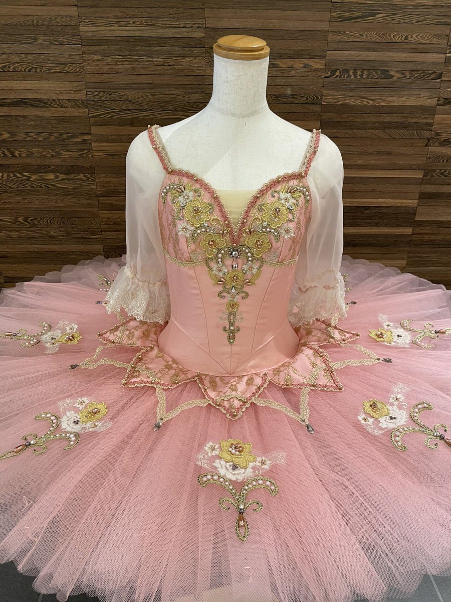 チャコット ピンクのチュチュ 金色刺繍付き チャコット ピンクの