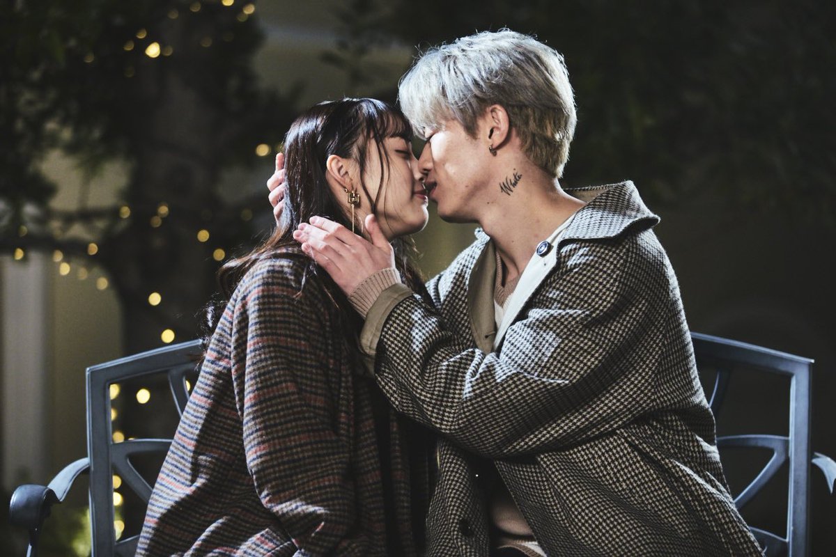 自己紹介を更新しました】 ⭐️キスした時、何考えてた? ⭐️ファン