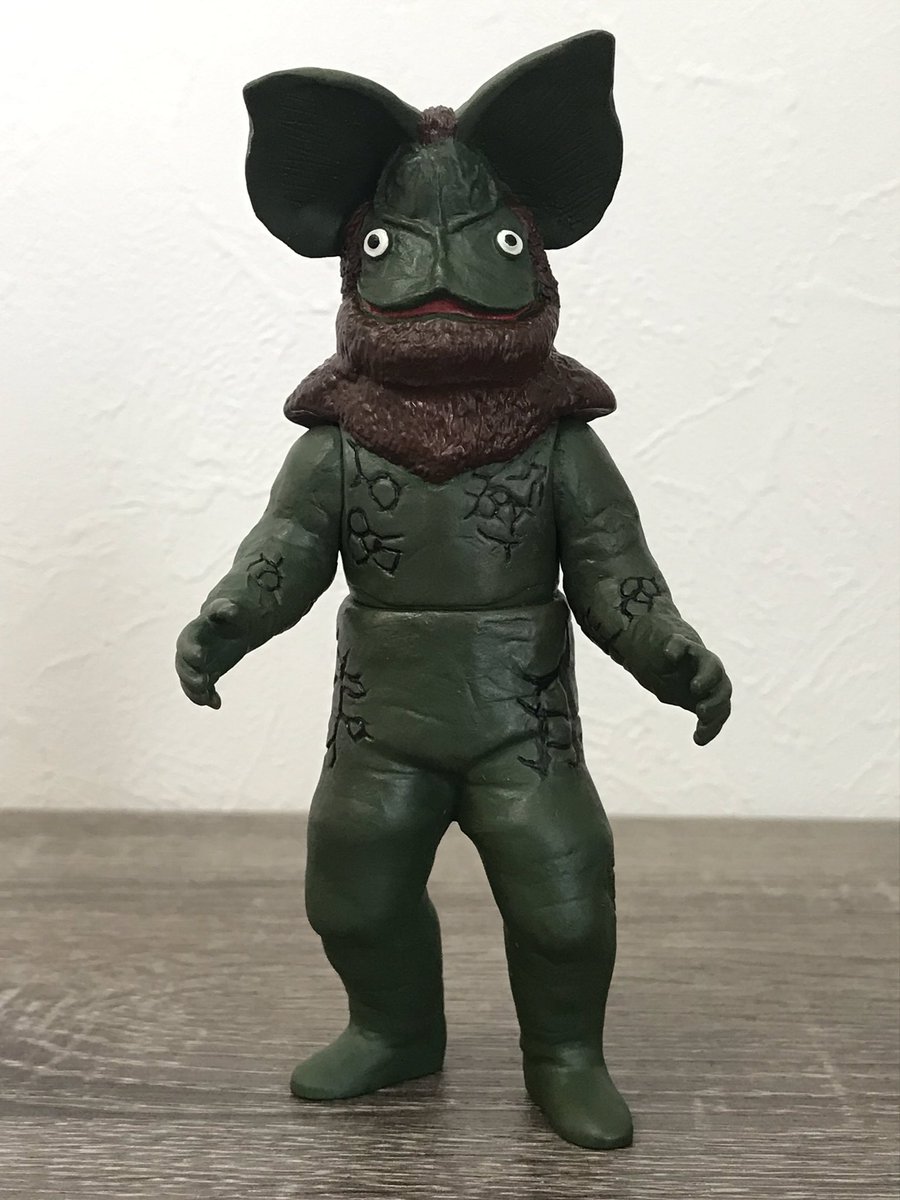 ウルトラ怪獣シリーズ 異次元宇宙人 イカルス」 新居に来て初めての