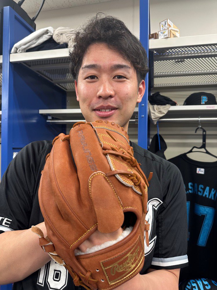 ワクワクしてます！」と #種市篤暉 投手。こちらがデニム素材の