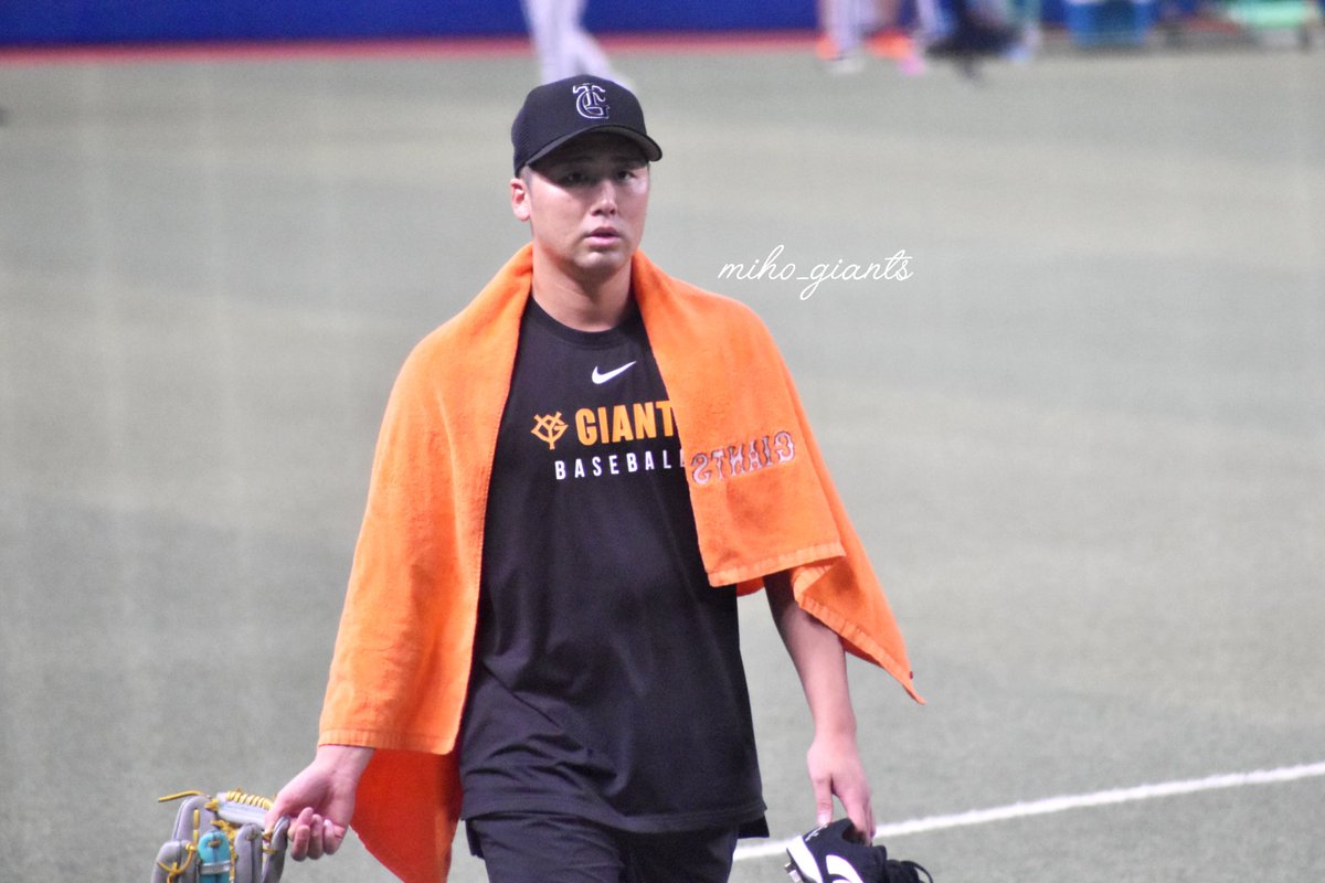 読売ジャイアンツ 巨人 京本眞 ガチャ オータム サコッシュ 読売