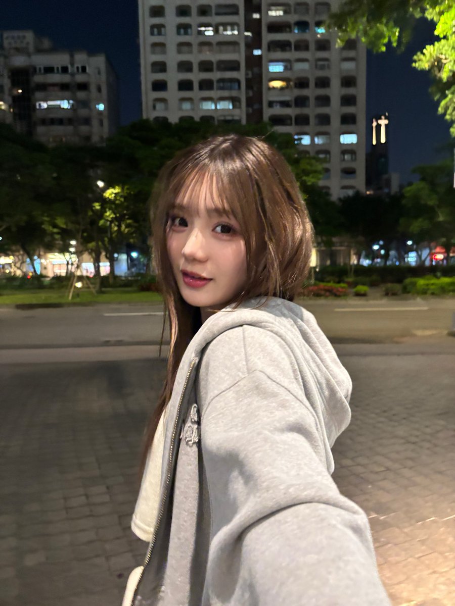 G6vYySzbEAITckB.jpg?format=jpg