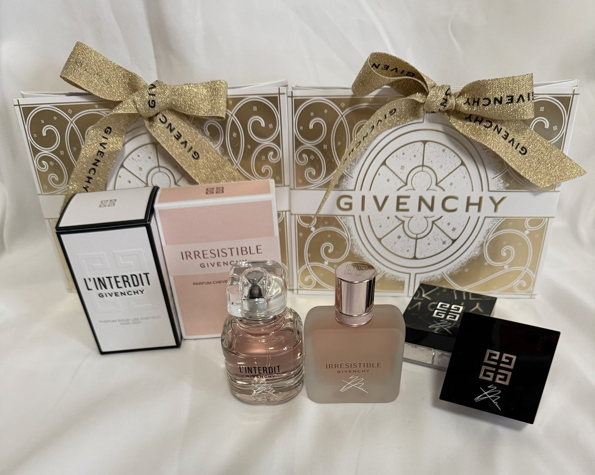 自分へのクリスマス🎄🎁届いた😍✨ ヒョンジンサイン刻印入り