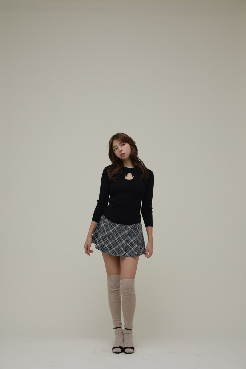 Coco check mini pleats skirt color beige/black size s/m ¥9,900-tax