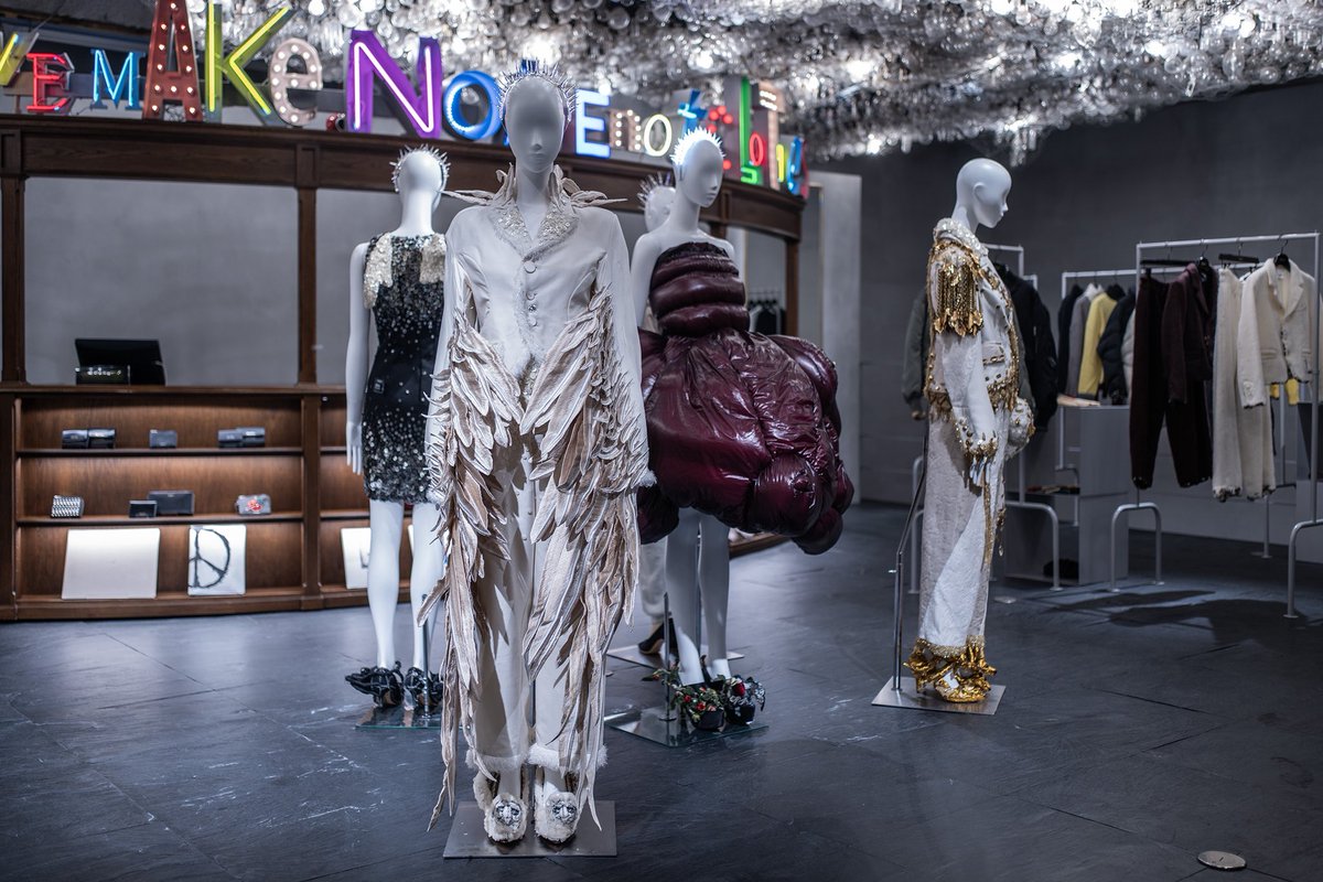 UNDERCOVER 2025年秋冬ウィメンズコレクション「but beautiful 4