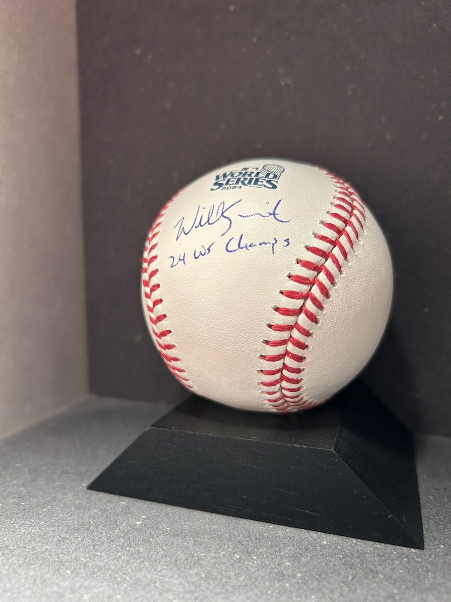 祝WS連覇】直筆サイン入りボール 2025公式MLB ウィル・スミス 祝WS連覇