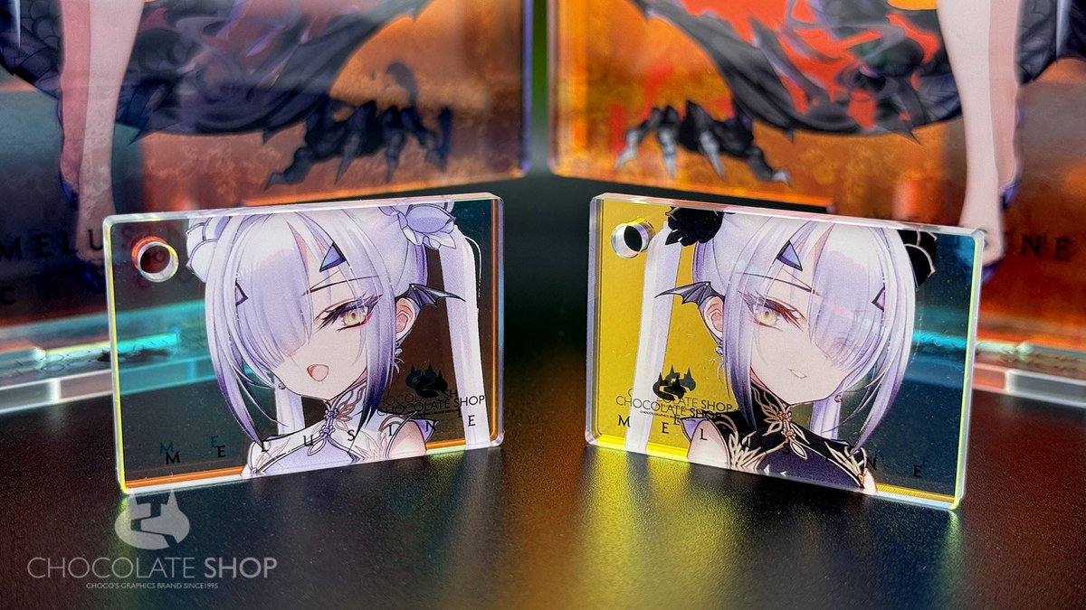 白チーパオセットには 多層印刷「アクリルカレイドフレーム 白チーパオ