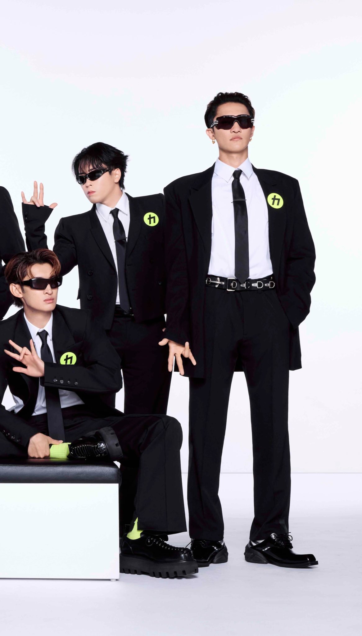 Man すのチル服 サングラス付き カリスマックス Man すのチル服