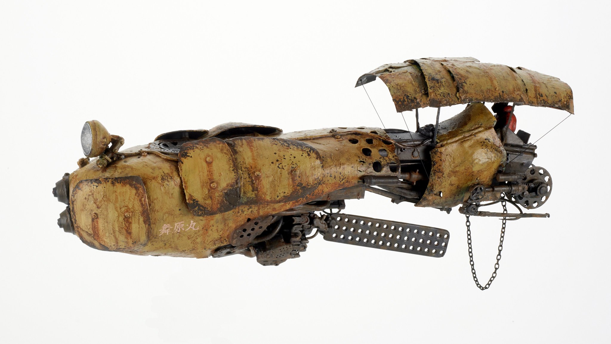 エム・ナマエ作空飛ぶゾウ