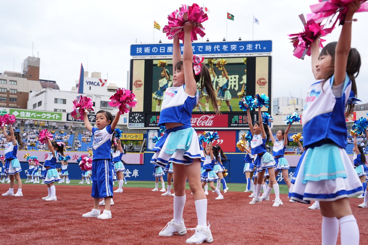 5月・6月の一部主催試合において、グラウンドに #チアスクール のdiana