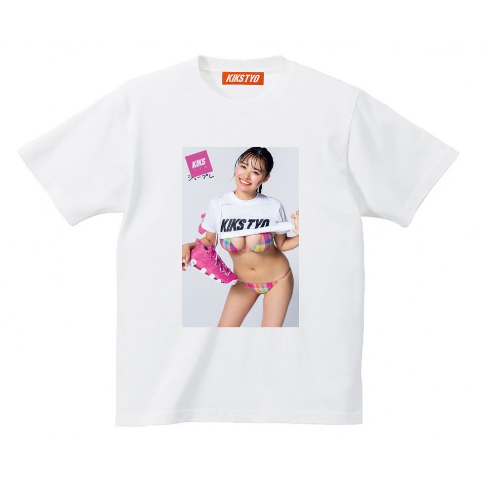 コラボTシャツ購入者限定で抽選のチェキプレゼントもあります