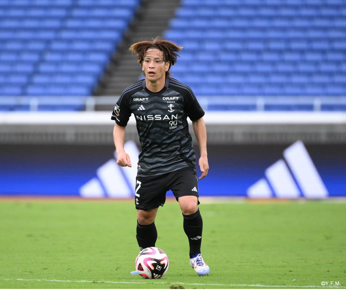 サッカーショップKAMO横浜ビブレ店にて、adidas Football presents