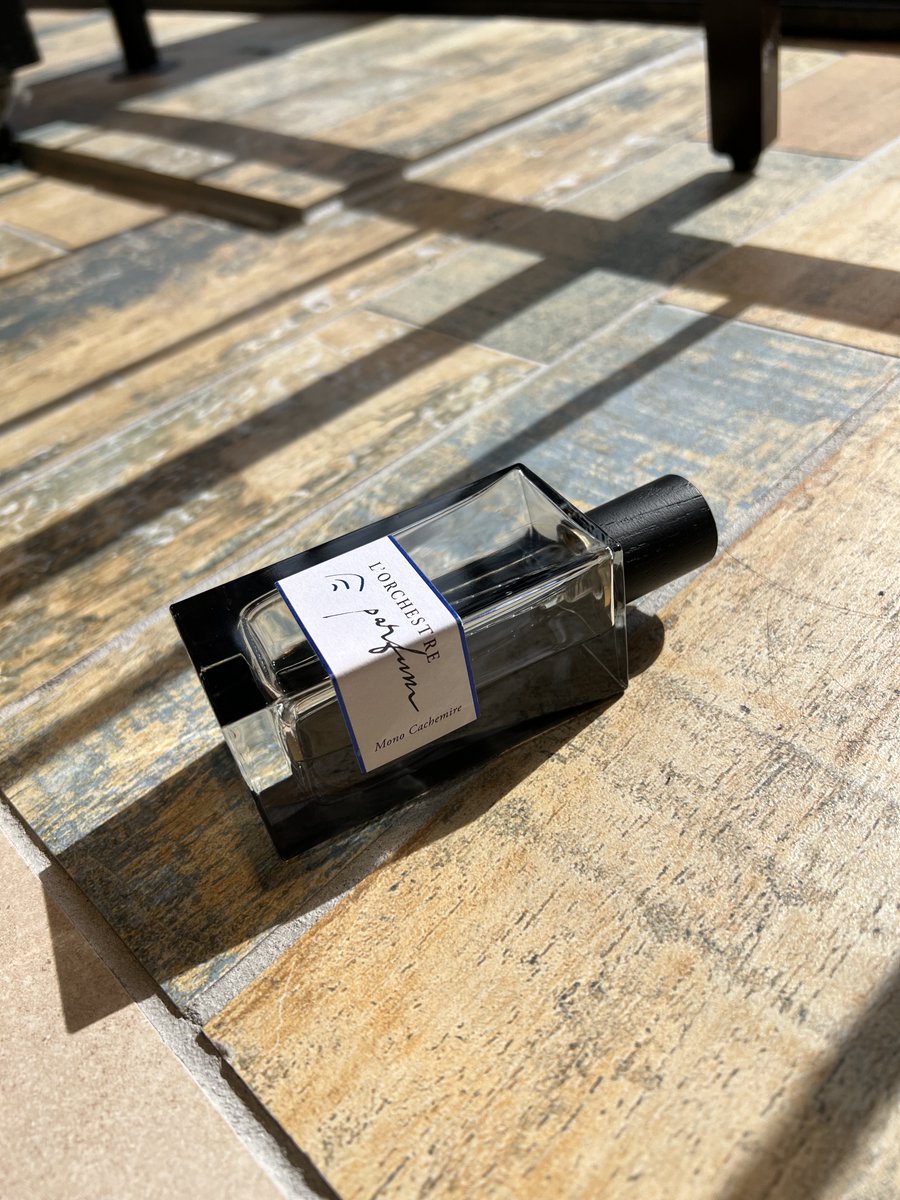 L'Orchestre Parfum｜モノ カシミア 暖かいカシミアを香りで身に纏う