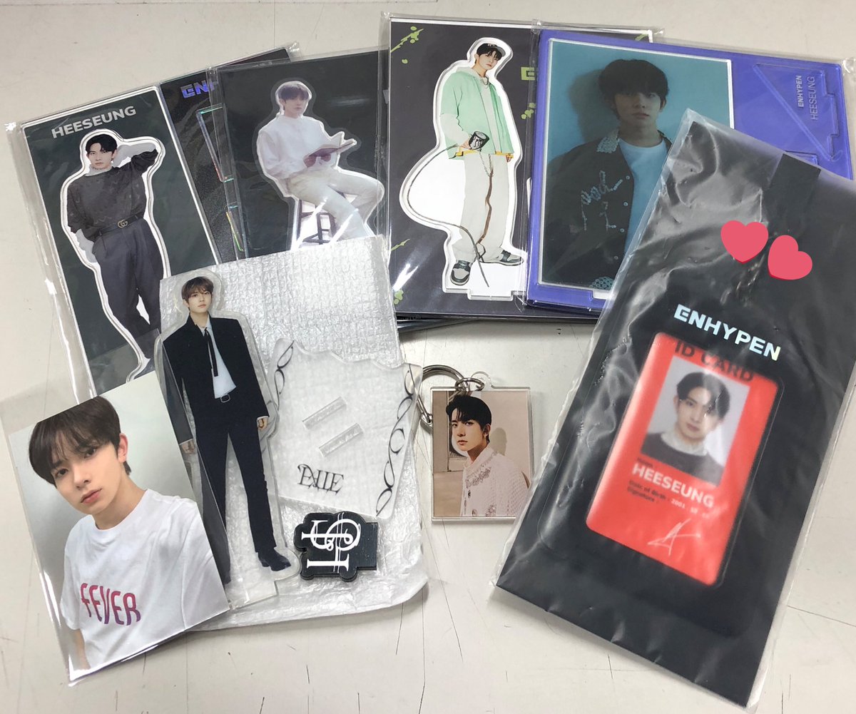 ✞✟#ENHYPEN ENHYPEN✞✟ 日本アルバム アクスタ、IDカードセットなど