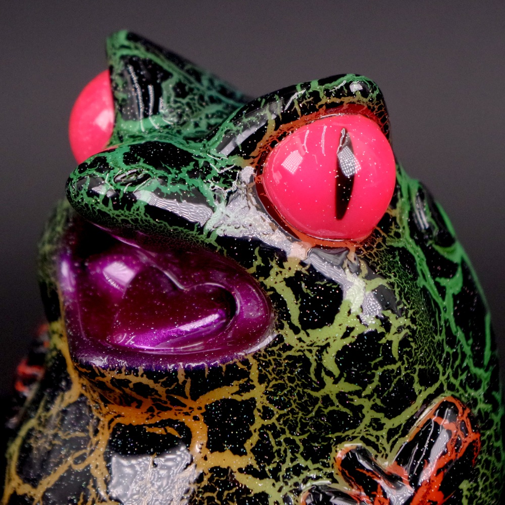 ソフビ抽選情報】Painter-Netよりカエルーマ(クラック蓄光)が登場