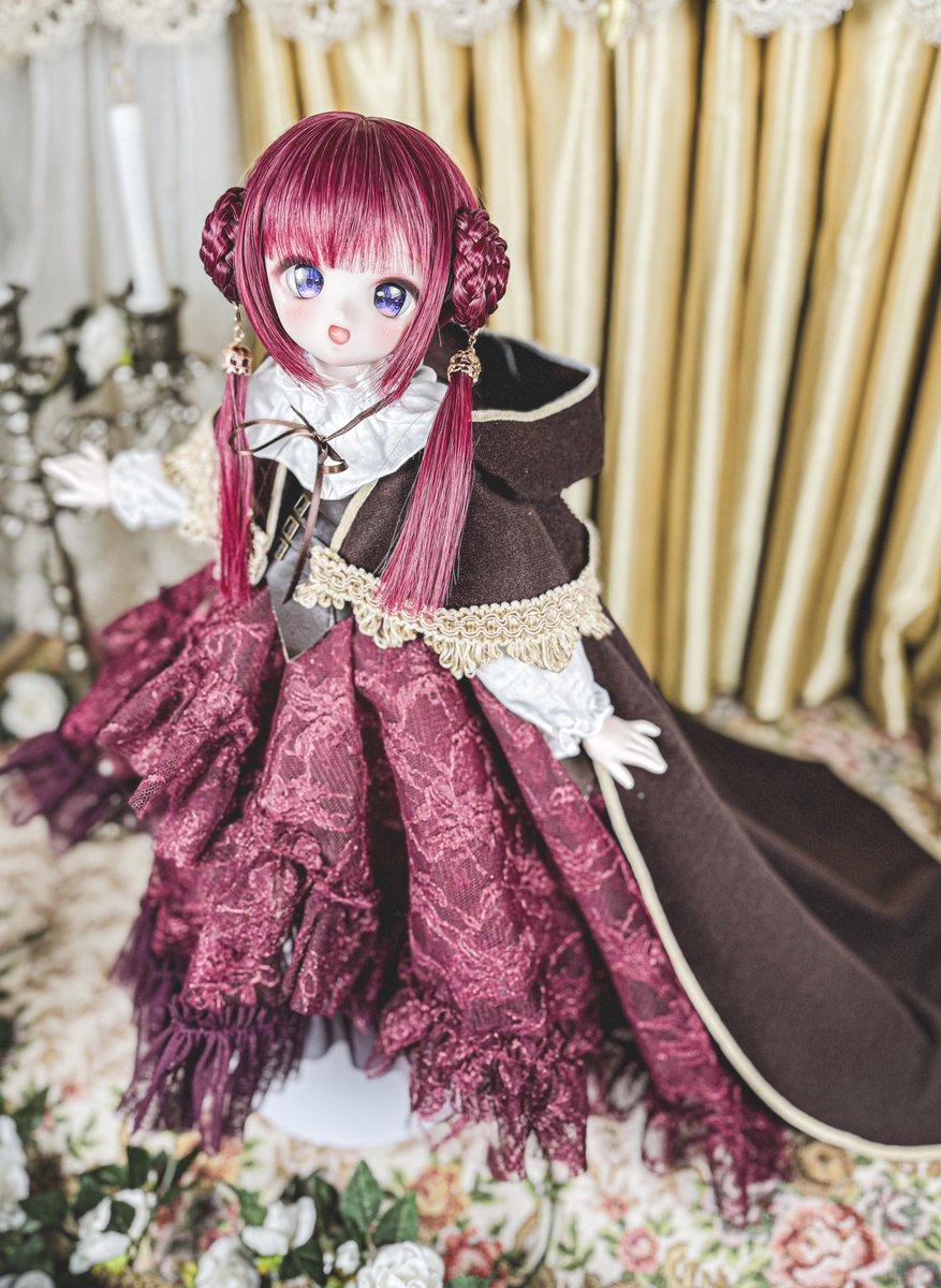 ドールショウ77 販売品「総レースドレスセット」のご紹介です。 新色の