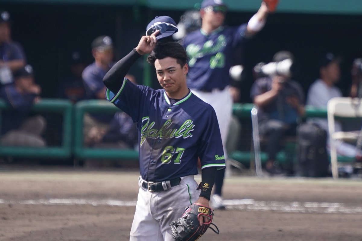 伊藤選手、打って・走って大活躍。 ナイスアピール。 応燕歌、もう覚え