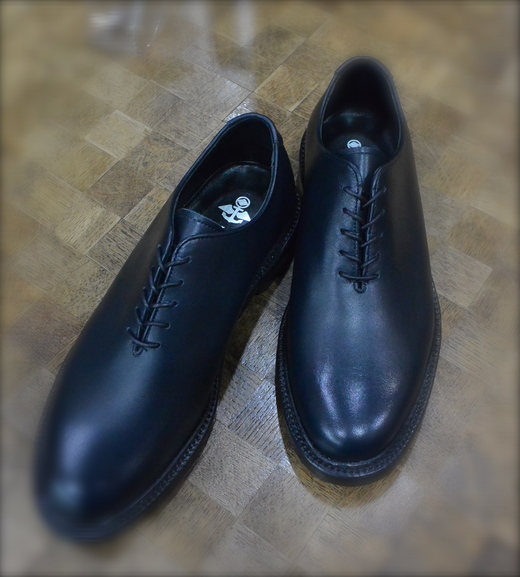 もっとも シンプルな革靴 : YAMANELEAKS