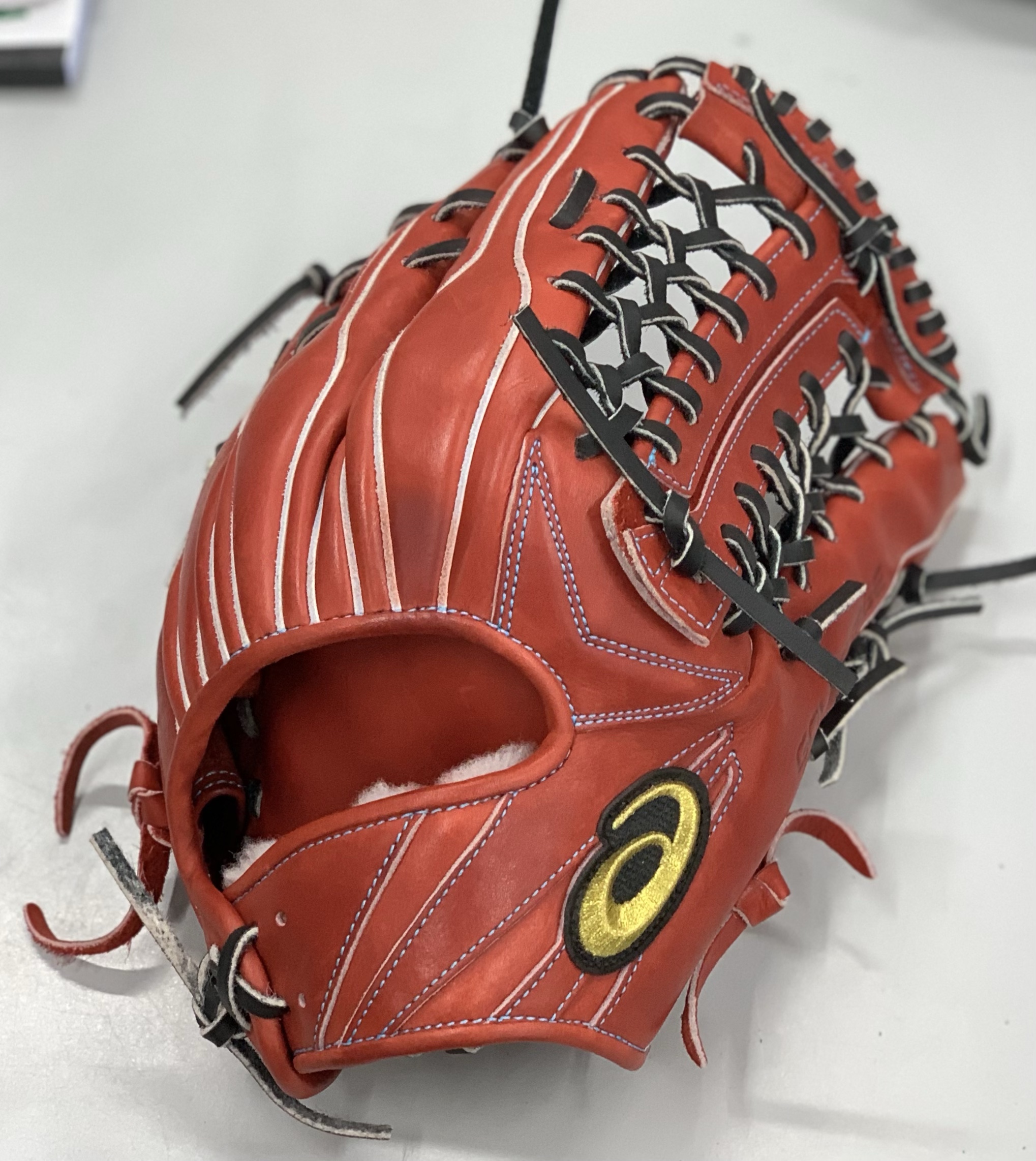 アシックス ゴールドステージ 硬式グローブ 紐切れてます 購入後直して