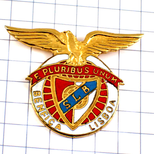 ピンバッジ・ポルトガルSLベンフィカ紋章サッカー金色の鳥・315343