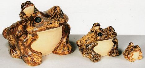 信楽焼（しがらき焼）蛙10号（子1匹）置物/座布団サービス【通販 茶色