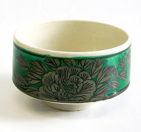 昭和レトロ 九谷焼 手描き銀彩牡丹 尻角湯飲み茶わん 錦園窯【通販