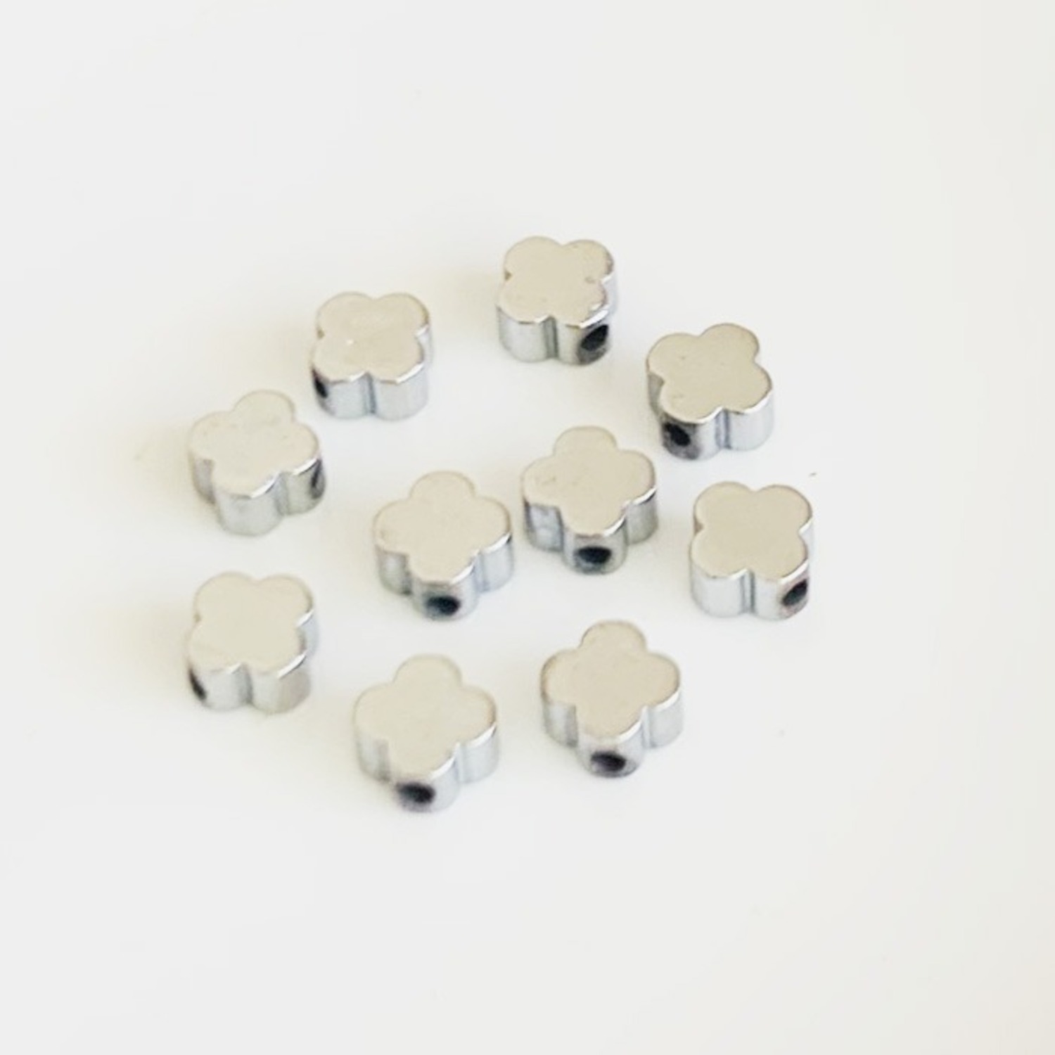 天然石 ヘマタイト ハート 4mm シルバー ＜ アクセサリーパーツ