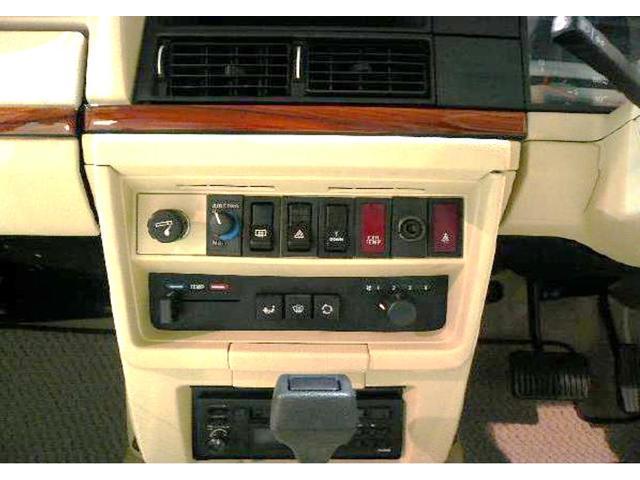 ボルボ 240ワゴン 240GLワゴン VOLTSカスタム モニター