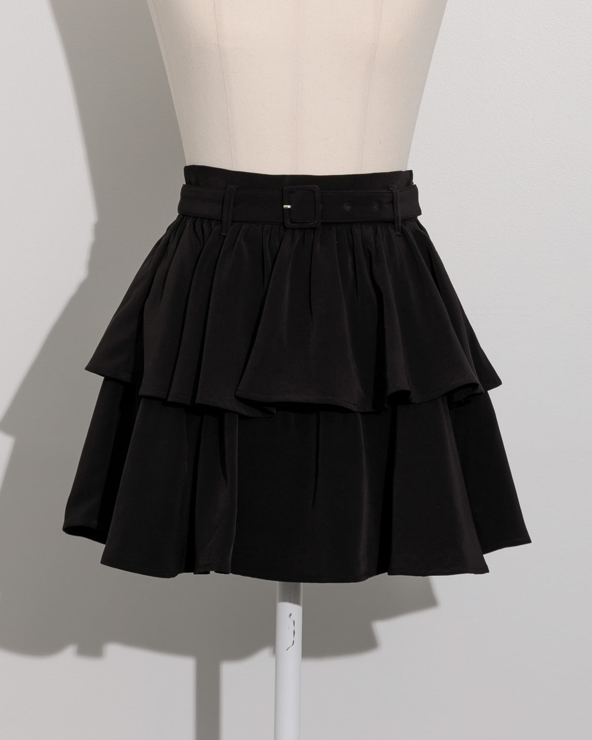 ベルト付きティアードミニスカート – pium