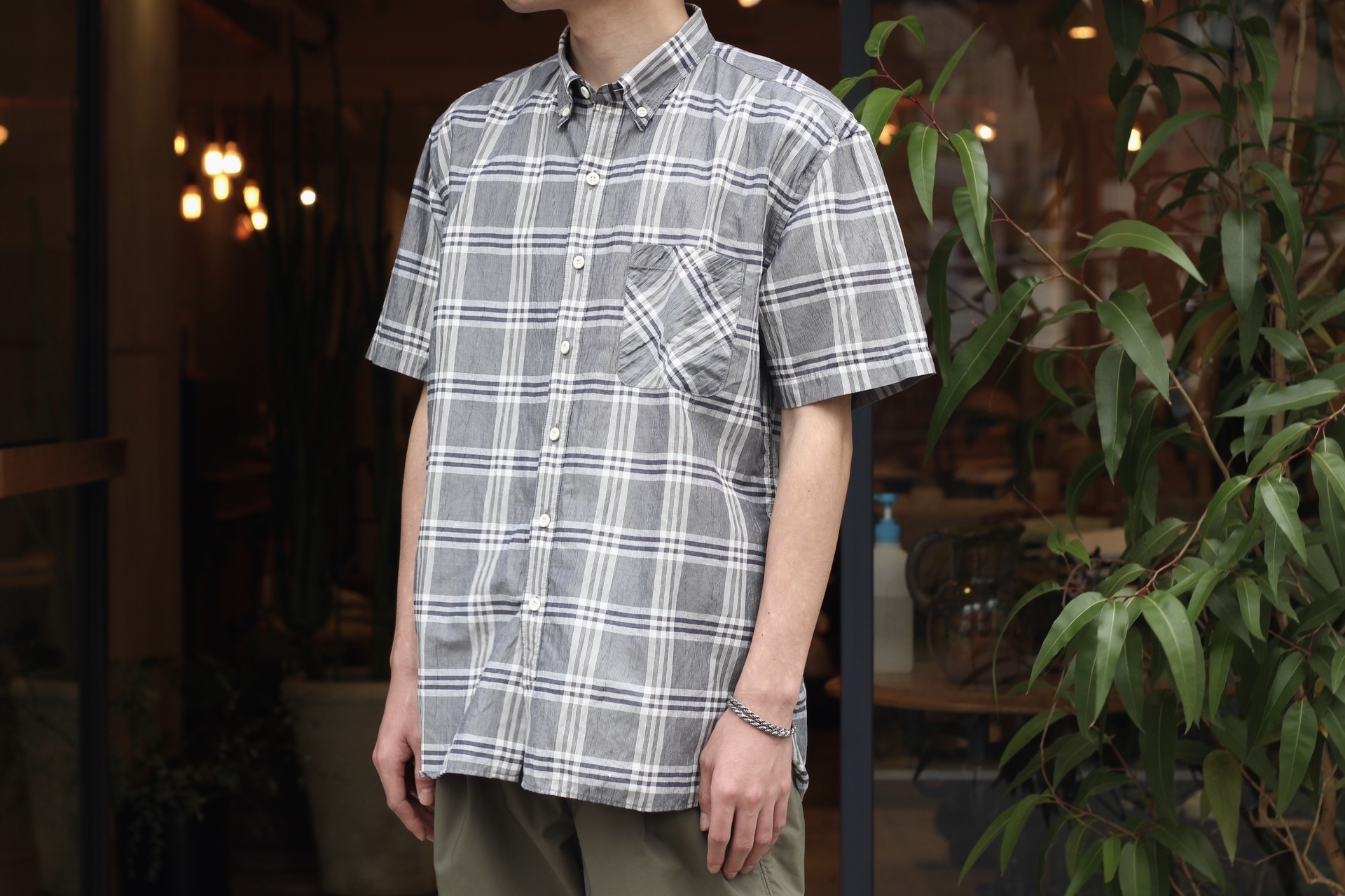 nonnative - DWELLER B.D. SHIRT S/S RELAXED FIT L/C/P BROAD: VIOLA