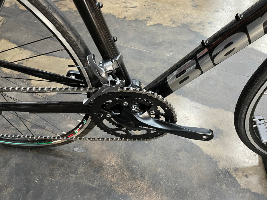 Bianchi Via Nirone 7 Shimano Claris 8 Speed - Black 2023 — Playtri