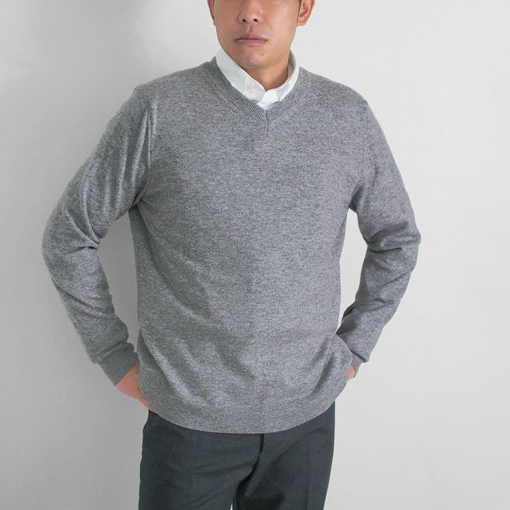 カシミヤ100％メンズVネックセーター | Milestone公式オンラインストア