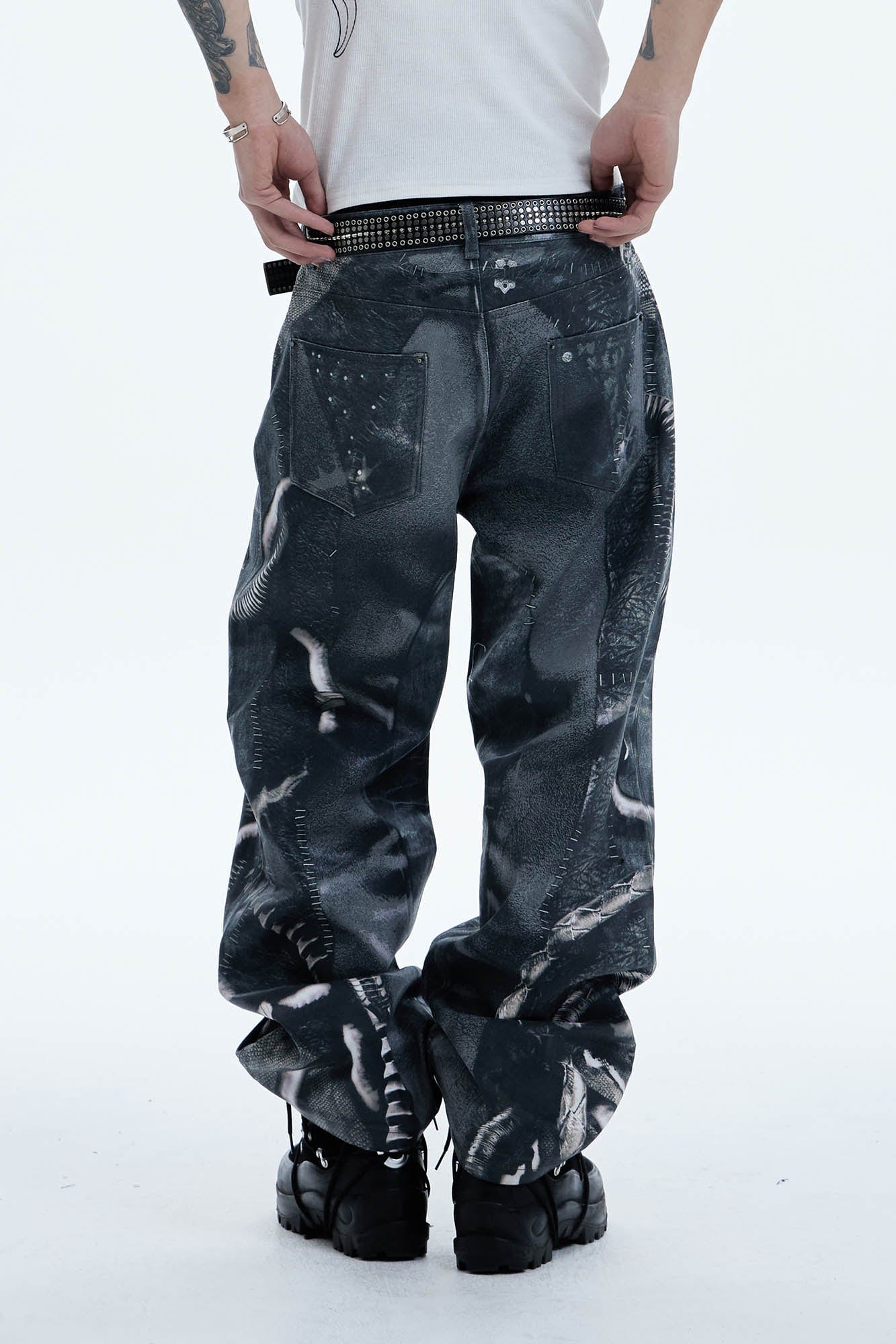 DND4DES Industrial Pipe Lace-Up Graphic Baggy Jeans