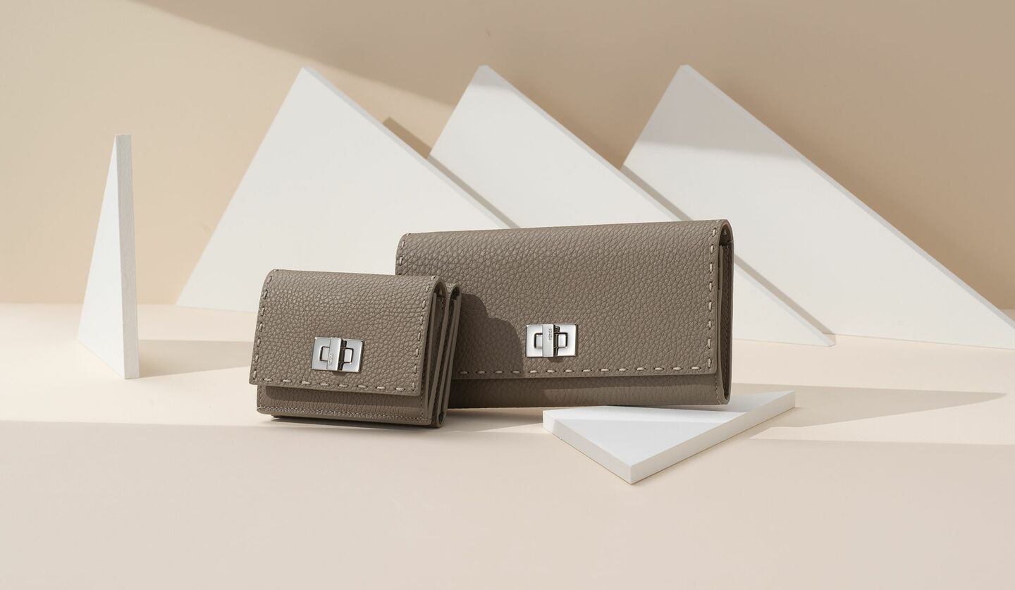 新紙幣発行の今が買い替え時！「フェンディ」の新作財布｜人気の