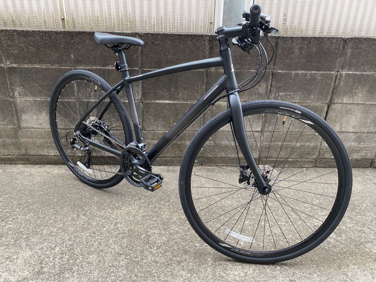 人気クロスバイク ANCHOR RL1 油圧ディスクブレーキモデル入荷 | 十日