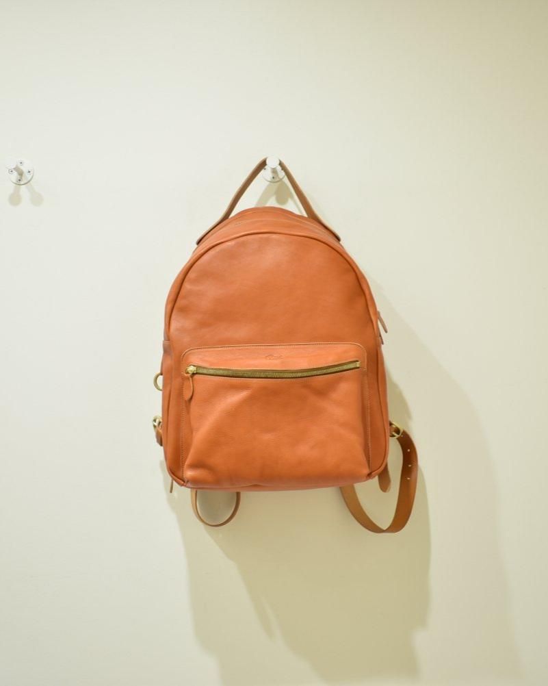 イルビゾンテ】 レザーリュック 5442400117