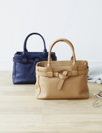 土屋鞄】ウィメンズ人気シリーズに、毎日の着こなしに寄り添う新定番