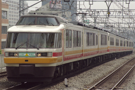 165系パノラマEXアルプス - N's鉄道写真データベース